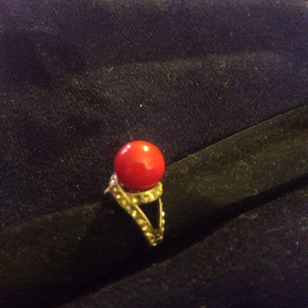 Statement Ring - Picture 3 of 4